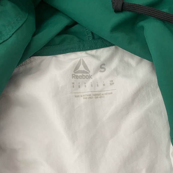 Men’s reebok wind breaker zip up jacket - Picture 2 of 4